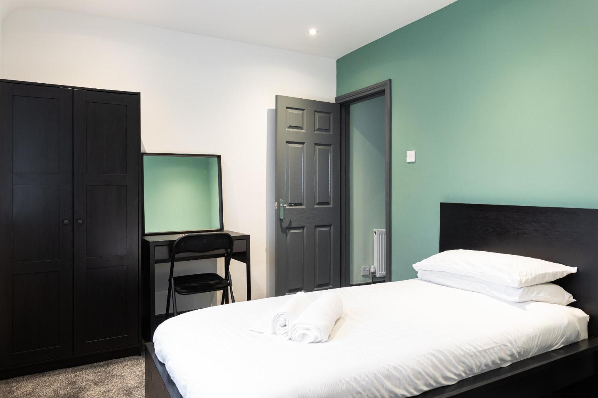 Fully Refurbished North Belfast Home 2 Eksteriør bilde