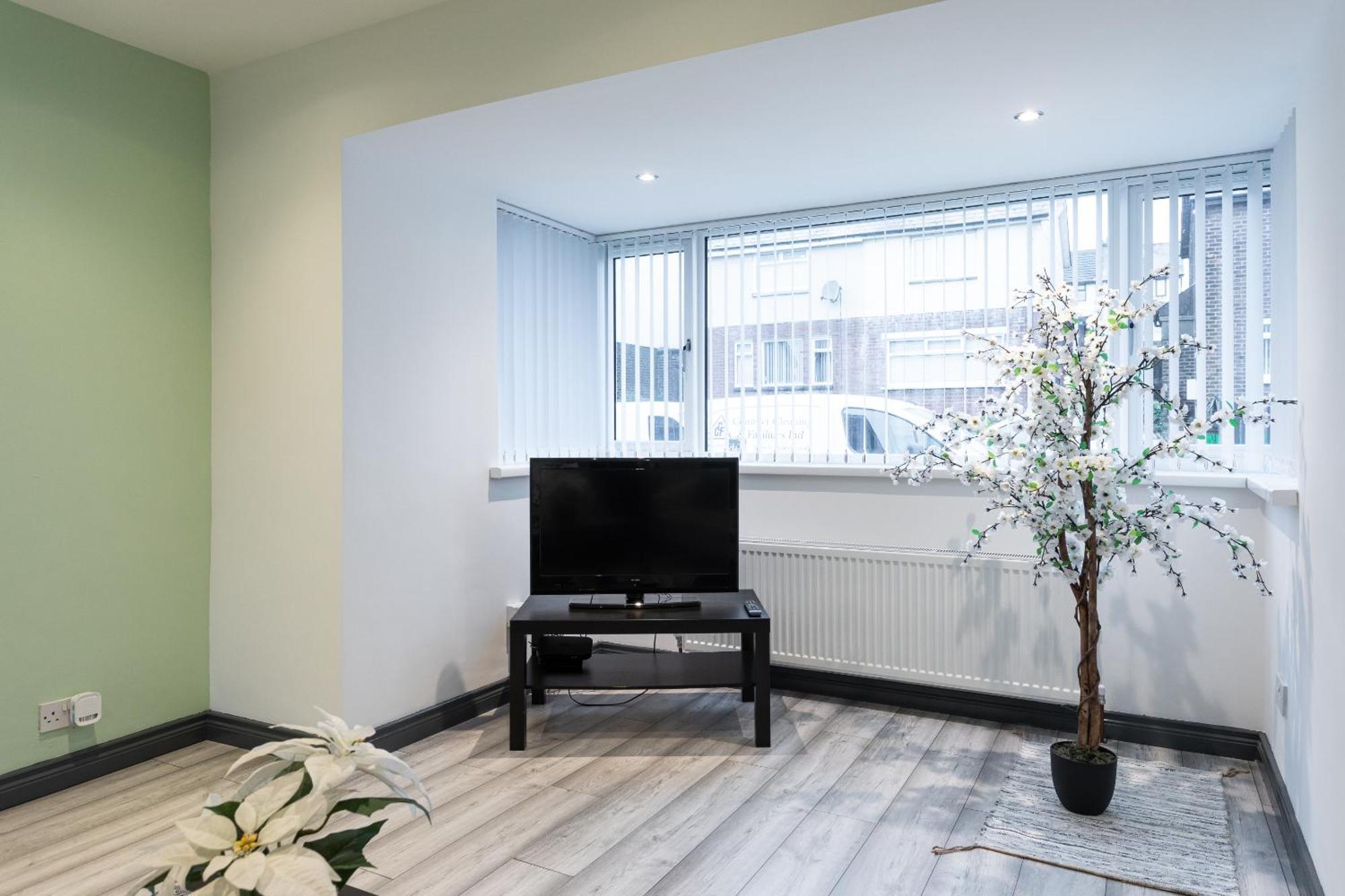 Fully Refurbished North Belfast Home 2 Eksteriør bilde